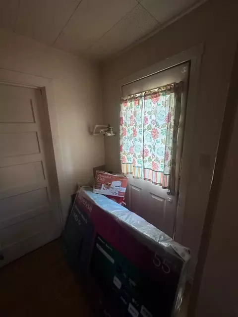 Entry Way - 996 Gilstrap, Gridley, CA 95948 photo 1 of 1