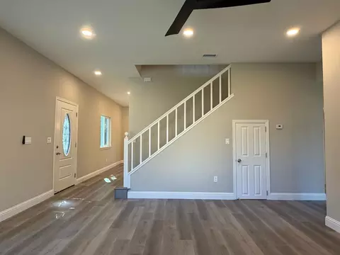 Living - 715 Cambridge Ct, Tracy, CA 95377 photo 2 of 2