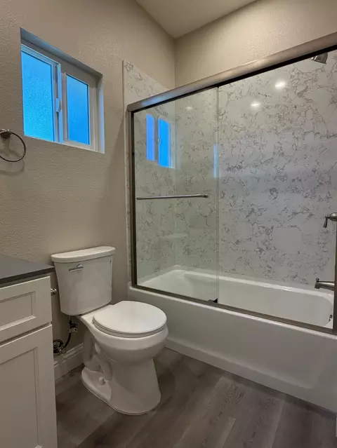 Bath - 715 Cambridge Ct, Tracy, CA 95377 photo 4 of 6