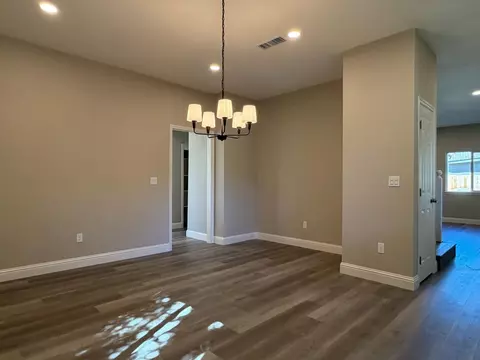 Dining - 715 Cambridge Ct, Tracy, CA 95377 photo 2 of 2