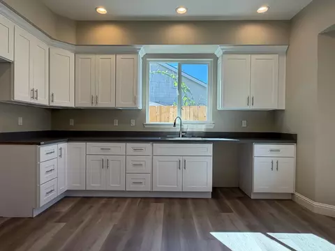 Kitchen - 715 Cambridge Ct, Tracy, CA 95377 photo 1 of 3