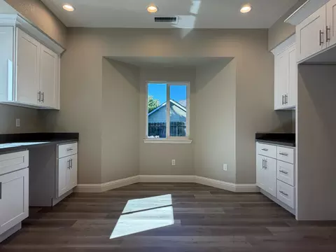 Kitchen - 715 Cambridge Ct, Tracy, CA 95377 photo 2 of 3
