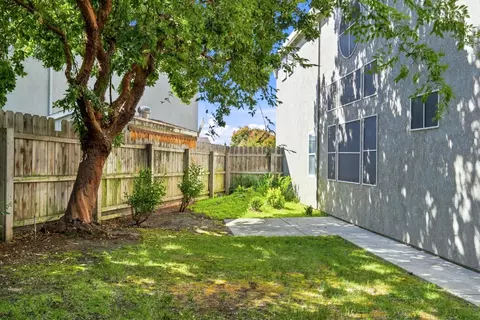 Exterior - 935 Shortland Cir, Manteca, CA 95337 photo 11 of 13