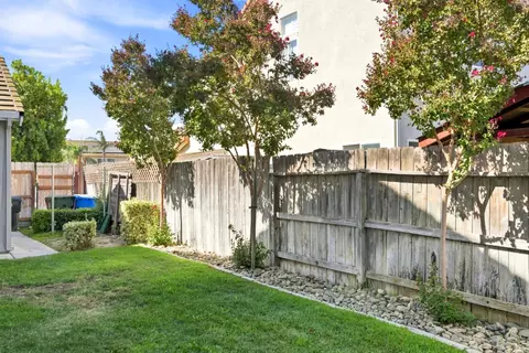 Exterior - 935 Shortland Cir, Manteca, CA 95337 photo 8 of 13
