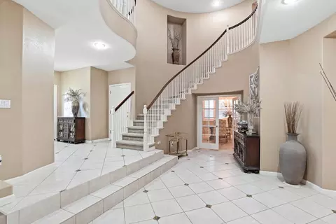 Entry Way - 935 Shortland Cir, Manteca, CA 95337 photo 10 of 13
