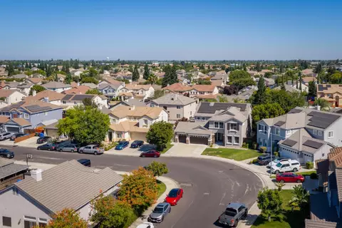 View/Area - 935 Shortland Cir, Manteca, CA 95337 photo 3 of 5