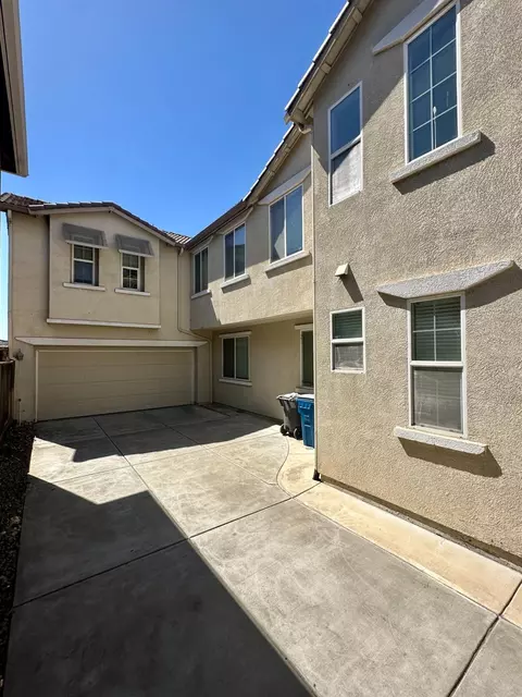 Exterior - 15799 Grayson Rd, Lathrop, CA 95330 photo 3 of 8