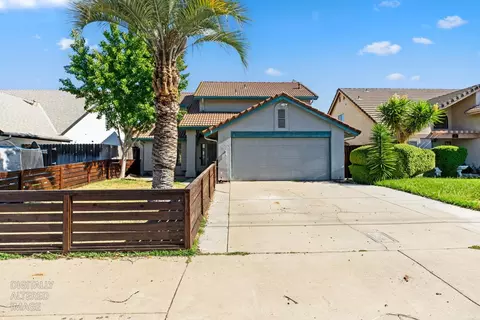 Exterior - 2501 Merle Ave, Modesto, CA 95355 photo 3 of 7