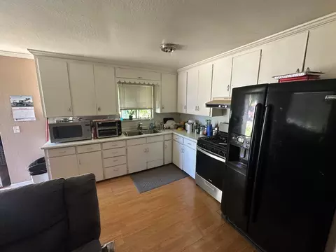 Kitchen - 1059 Indiana, Gridley, CA 95948 photo 7 of 7