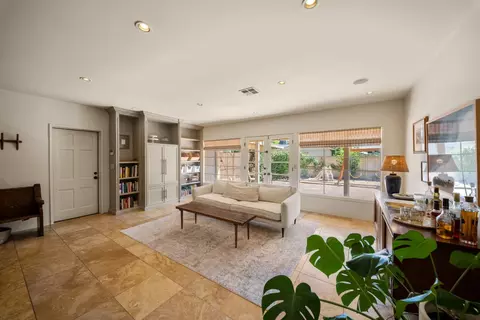 Living - 300 El Rio Ave, Modesto, CA 95354 photo 4 of 5