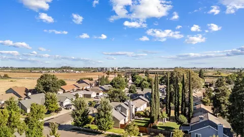 View/Area - 585 Morgan Ct, Merced, CA 95341 photo 5 of 11