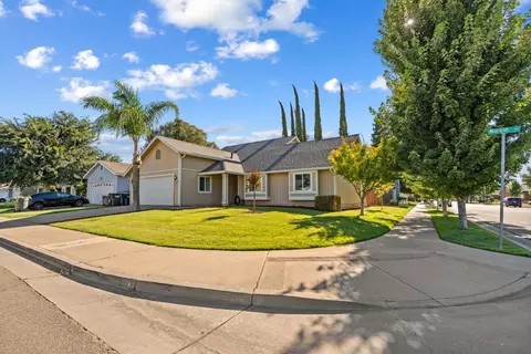 Exterior - 585 Morgan Ct, Merced, CA 95341 photo 3 of 10