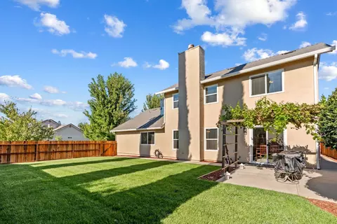 Exterior - 585 Morgan Ct, Merced, CA 95341 photo 5 of 10