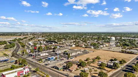 View/Area - 585 Morgan Ct, Merced, CA 95341 photo 10 of 11