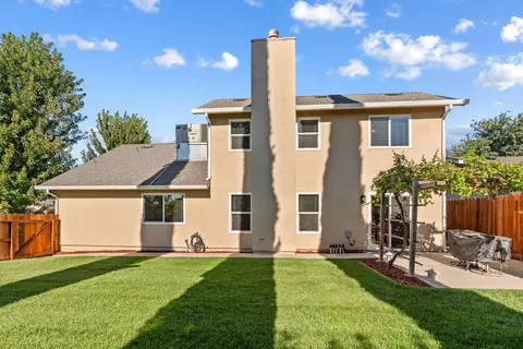 Exterior - 585 Morgan Ct, Merced, CA 95341 photo 6 of 10