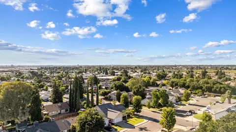 View/Area - 585 Morgan Ct, Merced, CA 95341 photo 6 of 11