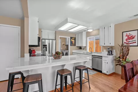 Kitchen - 585 Morgan Ct, Merced, CA 95341 photo 2 of 7