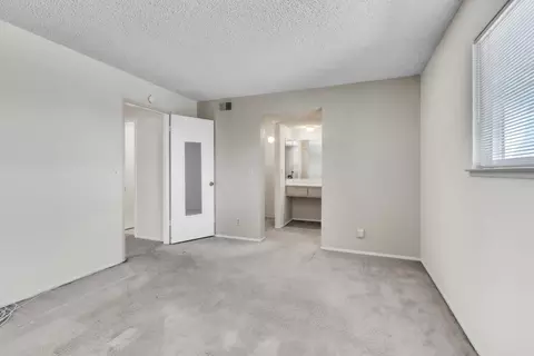 Bedroom - 4030 Knoll Top Ct, Carmichael, CA 95608 photo 1 of 2