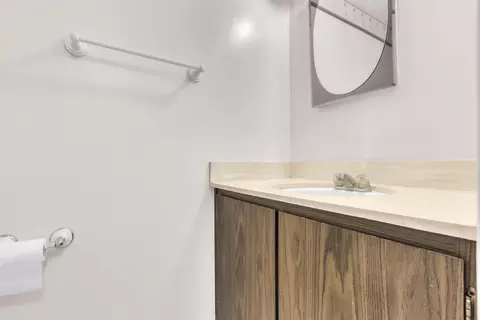 Bath - 4030 Knoll Top Ct, Carmichael, CA 95608 photo 1 of 2