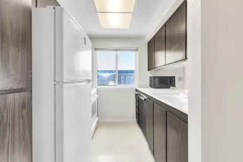 Kitchen - 4030 Knoll Top Ct, Carmichael, CA 95608 photo 2 of 3