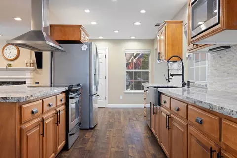 Kitchen - 1900 Lakeshore Dr, Modesto, CA 95355 photo 1 of 4