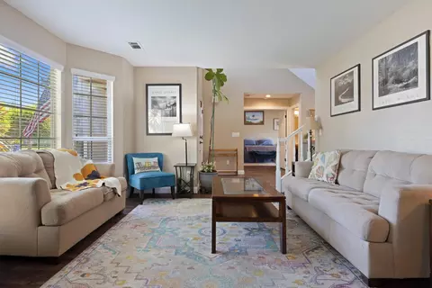 Living - 1900 Lakeshore Dr, Modesto, CA 95355 photo 2 of 4