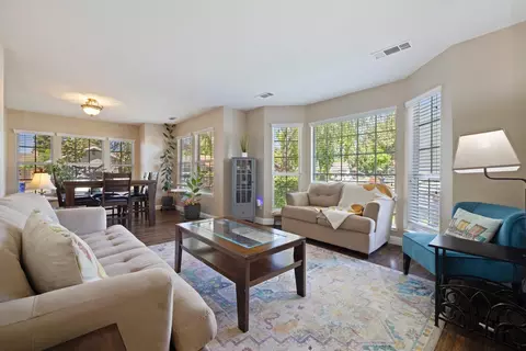 Living - 1900 Lakeshore Dr, Modesto, CA 95355 photo 1 of 4