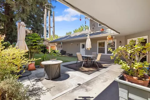 Exterior - 1900 Lakeshore Dr, Modesto, CA 95355 photo 5 of 8