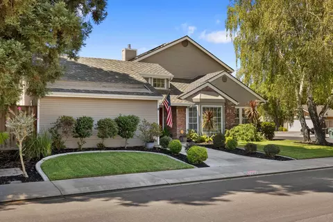 Exterior - 1900 Lakeshore Dr, Modesto, CA 95355 photo 2 of 8