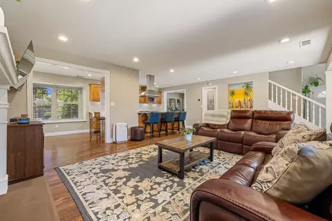 Living - 1900 Lakeshore Dr, Modesto, CA 95355 photo 4 of 4