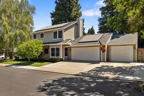 Exterior - 1900 Lakeshore Dr, Modesto, CA 95355 photo 4 of 8