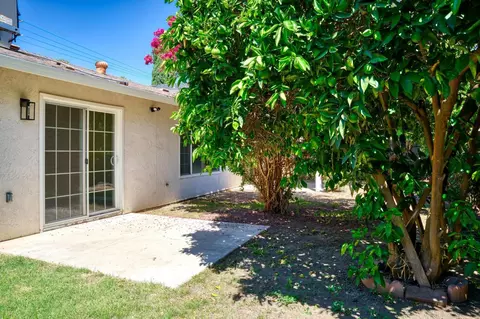 Exterior - 2104 Mable Ave, Modesto, CA 95355 photo 9 of 11
