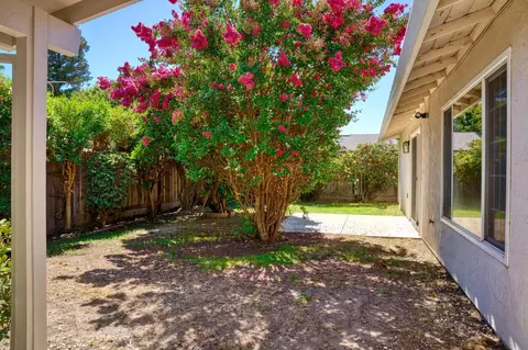Exterior - 2104 Mable Ave, Modesto, CA 95355 photo 6 of 11