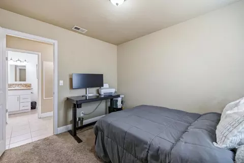 Bedroom - 7646 Plaid Cir, Antelope, CA 95843 photo 7 of 10