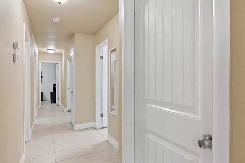 Entry Way - 7646 Plaid Cir, Antelope, CA 95843 photo 4 of 8