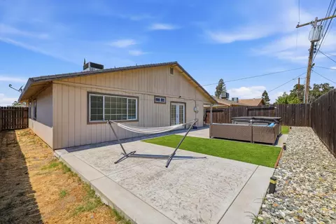 Exterior - 7646 Plaid Cir, Antelope, CA 95843 photo 14 of 18