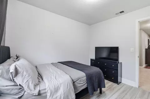 Bedroom - 7646 Plaid Cir, Antelope, CA 95843 photo 5 of 10