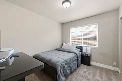 Bedroom - 7646 Plaid Cir, Antelope, CA 95843 photo 6 of 10