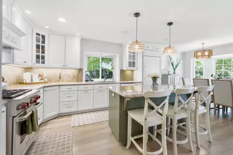 Kitchen - 3303 Biscayne Bay Pl, Davis, CA 95616 photo 2 of 3