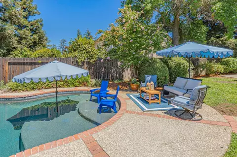 Exterior - 3303 Biscayne Bay Pl, Davis, CA 95616 photo 9 of 12