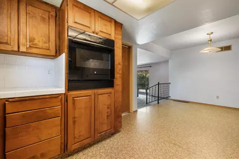Kitchen - 5800 Mohican Dr, Manteca, CA 95336 photo 3 of 3