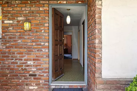 Entry Way - 5800 Mohican Dr, Manteca, CA 95336 photo 1 of 9