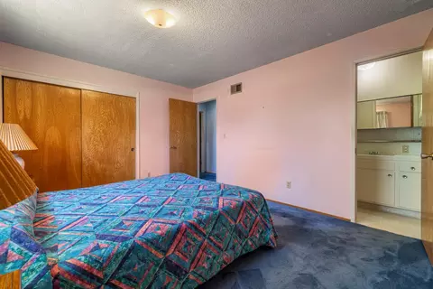 Bedroom - 5800 Mohican Dr, Manteca, CA 95336 photo 3 of 5
