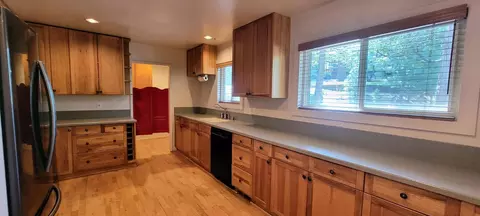 Kitchen - 24040 Hitching Post Rd, Sonora, CA 95370 photo 1 of 2
