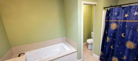 Bath - 24040 Hitching Post Rd, Sonora, CA 95370 photo 2 of 3