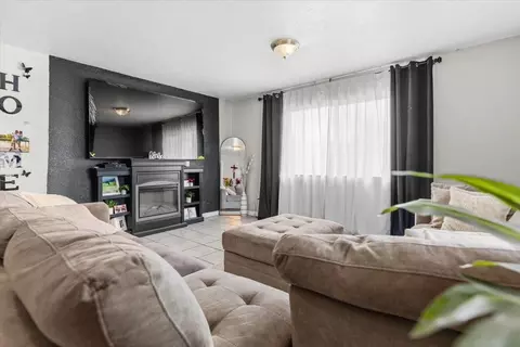 Living - 2032 E 9th St, Stockton, CA 95206 photo 1 of 1