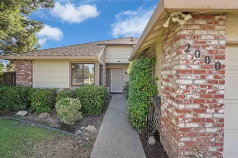 Exterior - 2000 Thrush Ct, Lodi, CA 95240 photo 3 of 13