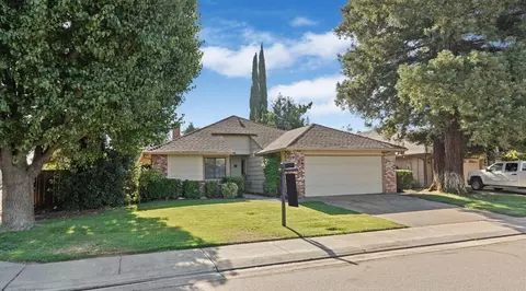Exterior - 2000 Thrush Ct, Lodi, CA 95240 photo 2 of 13