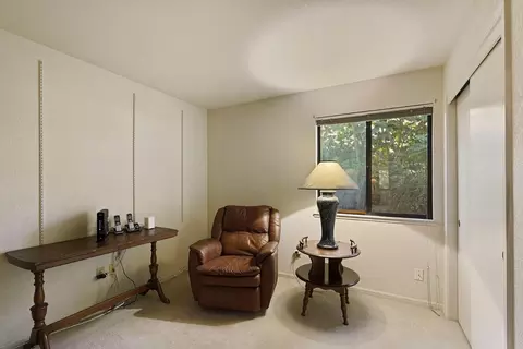 Bedroom - 2000 Thrush Ct, Lodi, CA 95240 photo 3 of 6