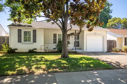 1323 62nd St, Sacramento, CA 95819